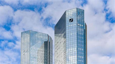 Deutsche Bank Wächst Trotz Krise In Frankfurt