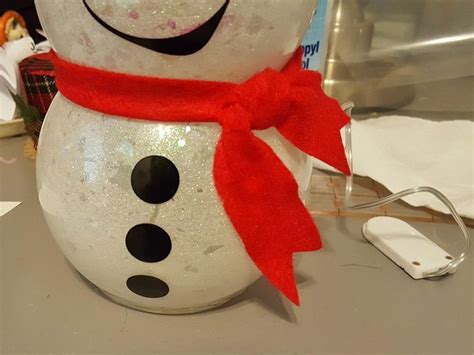 Diy Glitter Snowman With Lights Snowman Crafts Diy Diy Snowman