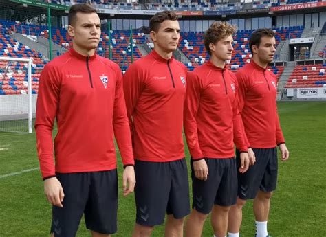 W 1/8 finału fortuna pucharu polski pokonali wartę poznań na wyjeździe 1:0. Górnik Zabrze - Cracovia / Ostatnia kolejka jesiennej ...