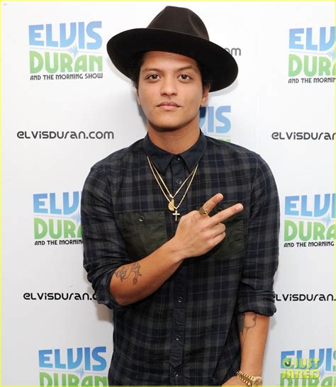 Bruno Mars Locked Out Of Heaven Video Premiere Watch Now Photo