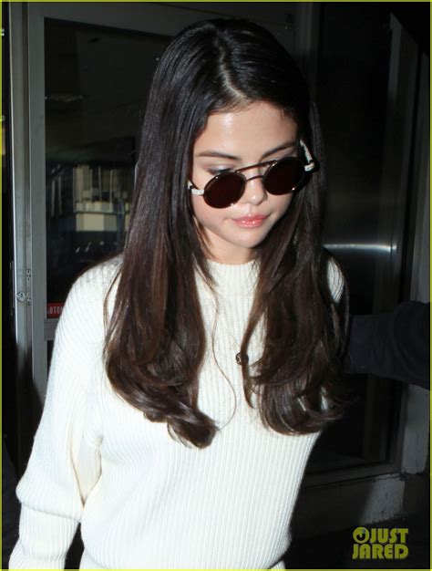Selena Gomez Spotted Looking So Chic At Lax Photo 1053513 Photo Gallery Just Jared Jr