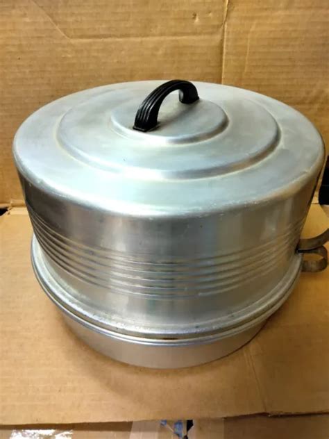 Vintage Regal Ware Aluminum Covered Tiered Cake Pie Carrier Piece