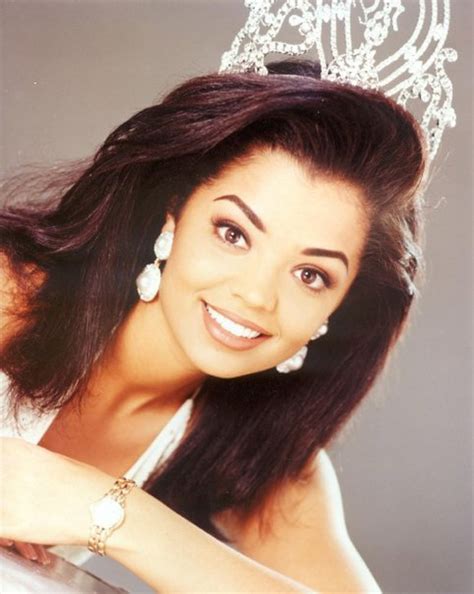 Miss Universe Chelsi Smith S Crowning Lipstick Alley