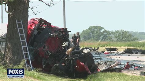 Racine County double-fatal crash, fire | FOX6 News Milwaukee - YouTube