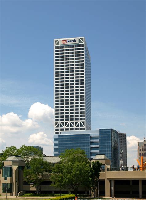 Us Bank Center The Skyscraper Center