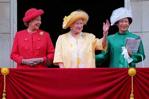 The Queen Mothers Fascinating Life In Pictures On The 22nd Anniversary