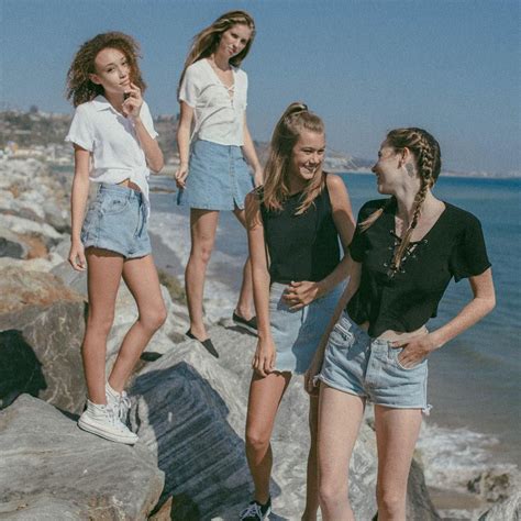 Brandy Melville On Instagram Brandyusa Friend Pictures Poses Bff