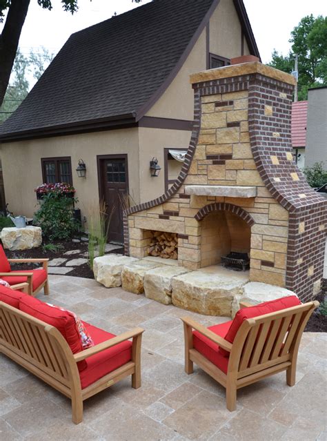 Building An Outdoor Fireplace Yardscapes Inc