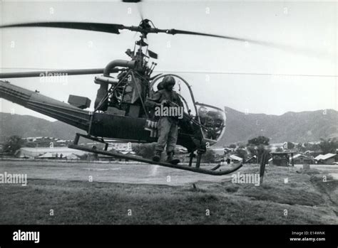 Gunner Helicopter Stock Photos And Gunner Helicopter Stock Images Alamy