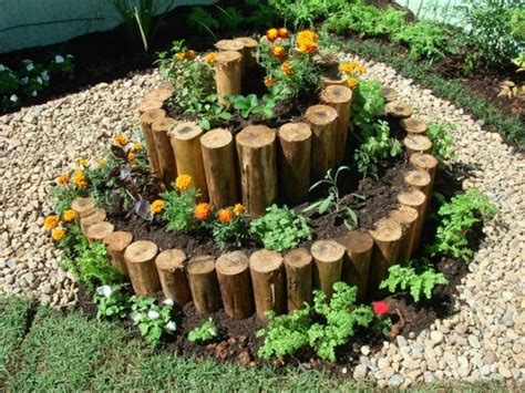 35 Creative Spiral Garden To Break The Monotony In Outdoor Place