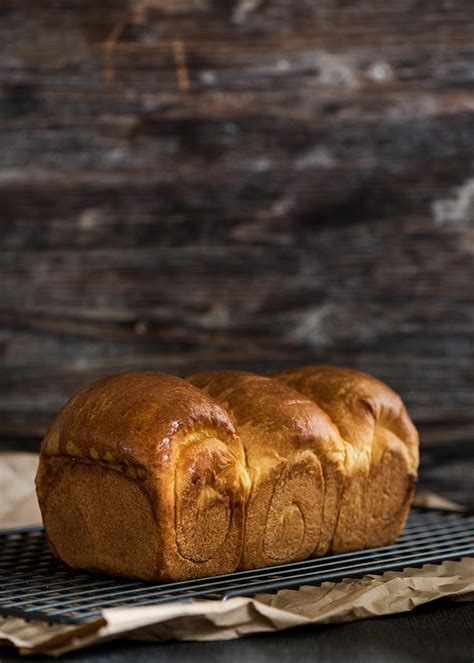 It has a soft fluffy crumb with an airy texture. Hokkaido Milk Bread | Curious Nut