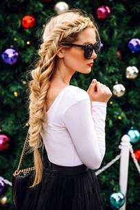 Long hairs are a great accessory to the face, it can be styled in different ways. 45 Easy Hairstyles for Long Thick Hair - Fashion Enzyme