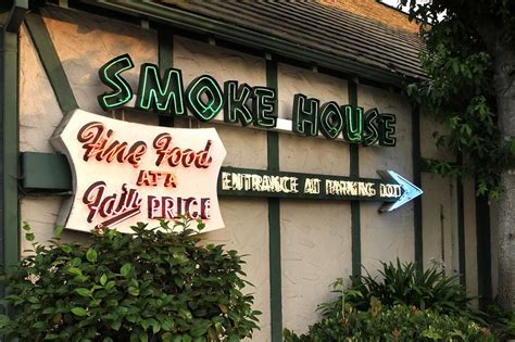 The Smokehouse Restaurant In Burbank Ca Los Angeles Restaurants