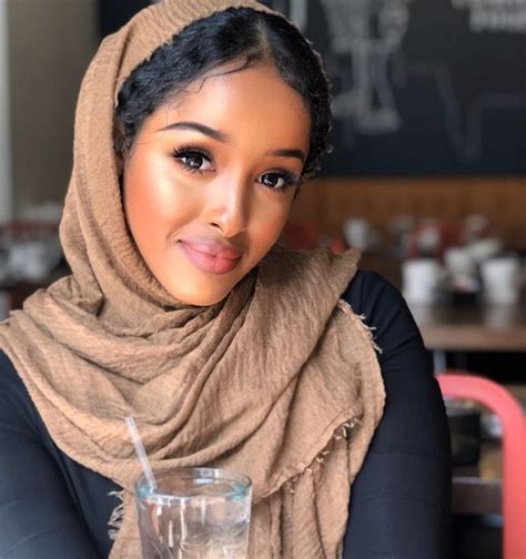 Beautiful Dark Skinned Women Beautiful Muslim Women Beautiful Hijab