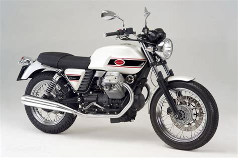 Could The New Moto Guzzi V7 Classic Be One Of The Best