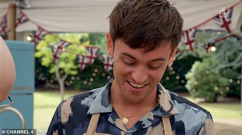 he knows what he s doing gbbo fans sent into hysterics as tom daley