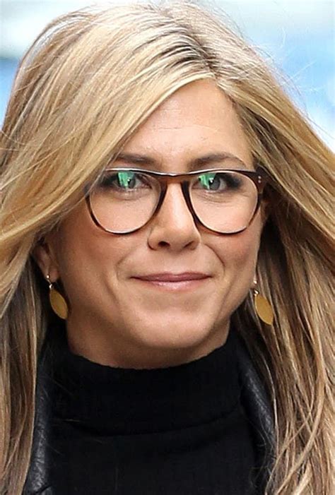 21 Celebrities Who Prove Glasses Make Women Look Super Hot