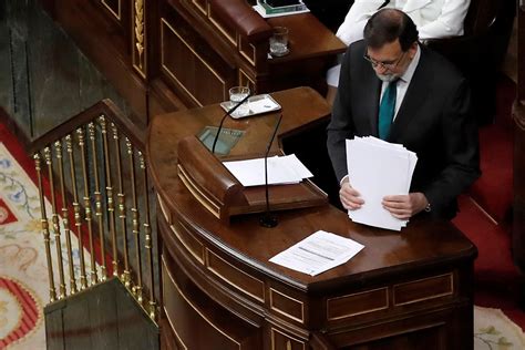 Sánchez cierra la era Rajoy con apoyo del PNV y el independentismo catalán