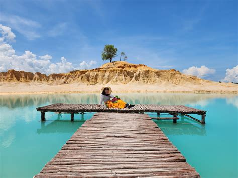 Mempesona Danau Biru Di Pulau Bintan Lenggok Media