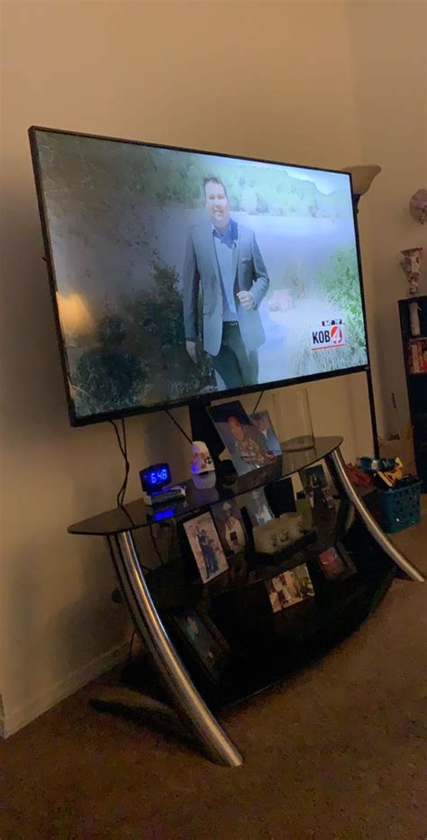 Vizio 65 Inch Flat Screen Tv For Sale In Los Rnchs Abq Nm Offerup