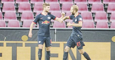 Jul 28, 2021 · the former ajax man has been repeatedly linked with manchester united over the past few seasons, with the red devils supposedly ready to splash £50million on the defender at one point. Rb Leipzig Striker : Timo Werners Incredible Heat Map And ...