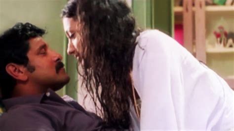 Trishas Romantic Moments With Vikram Saamy Tamil Movie Scene Youtube