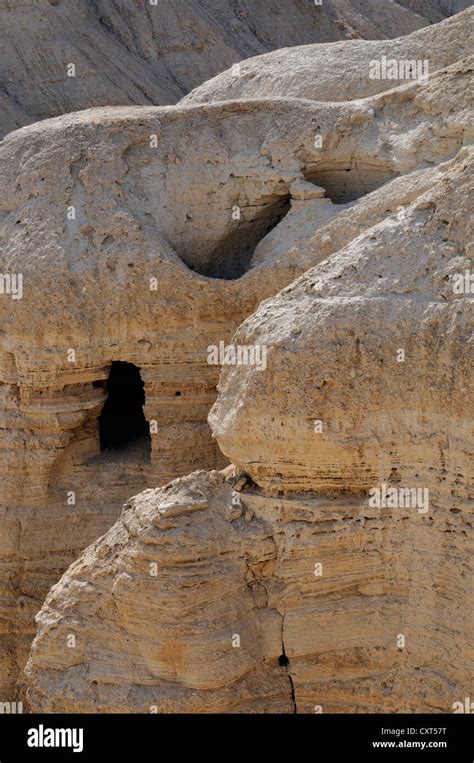 Cave Site Where The Dead Sea Scrolls Were Discovered Qumran Dead Sea