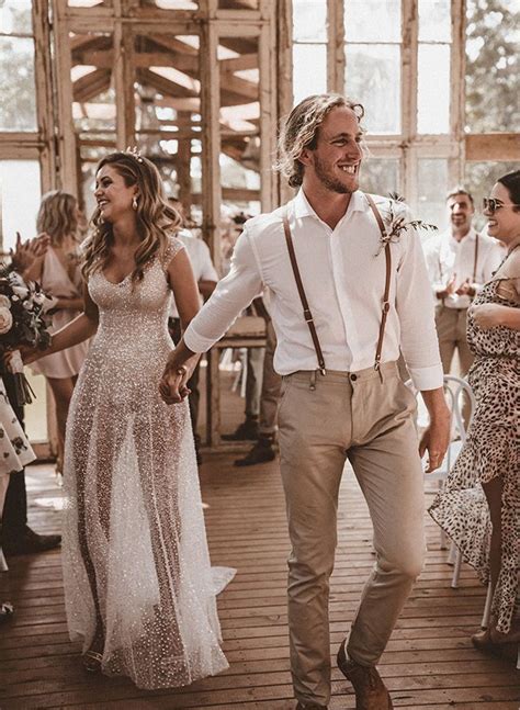 Shop the top 25 most popular 1 at the best prices! Dreamy Neutral Wedding in Jervis Bay, Australia - Inspired ...