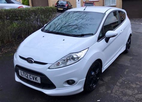 White Ford Fiesta Zetec S Mk7 2012 With St Alloy Wheels 58k Low Miles
