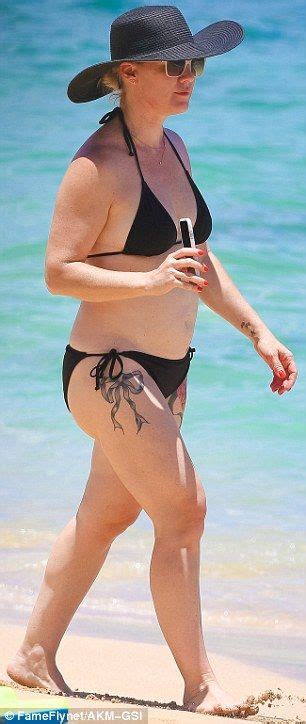Bikini Clad Jennie Garth Shows Off HUGE New Tattoos On Hawaii Holiday