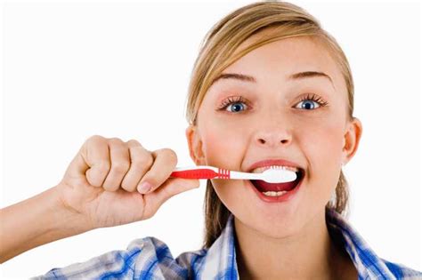 Apakah Memakai Sikat Gigi Orang Lain Bisa Membahayakan Kesehatan Diskusi Kesehatan Gigi