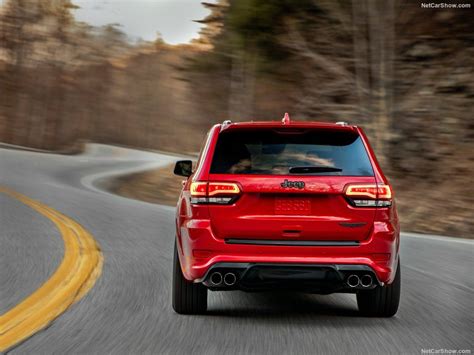 10 Reasons Why The Jeep Grand Cherokee Trackhawk Is Awesome