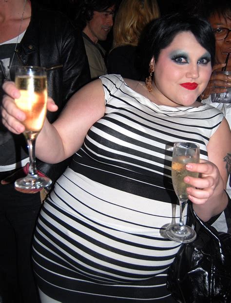 Dsc0670 Beth Ditto Got Bubbly At Hwood Pinkchar Flickr