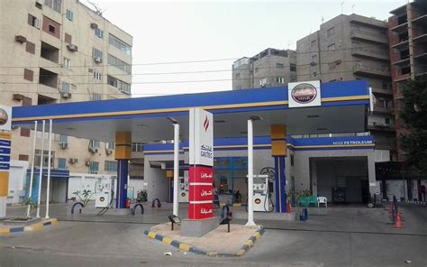 ينفرد بنك مصر بتقديم باقة من شهادات الإدخار متعددة المزايا تناسب جميع احتياجات العملاء من حيث المدة والقيمة وذلك بالعملة المحلية والعملة الاجنبية أنواع شهادات الإدخار بالعملة المحلية: عاجل | أسعار البنزين والسولار في مصر وفق آخر التوقعات عن ...