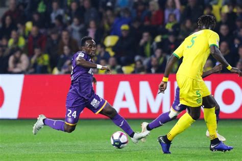 On weekdays the earliest train to nantes is usually scheduled to depart toulouse around 06:47 and the last train is around 00:49. Albums photos - Toulouse - FC Nantes : les équipes officielles - Onze Mondial