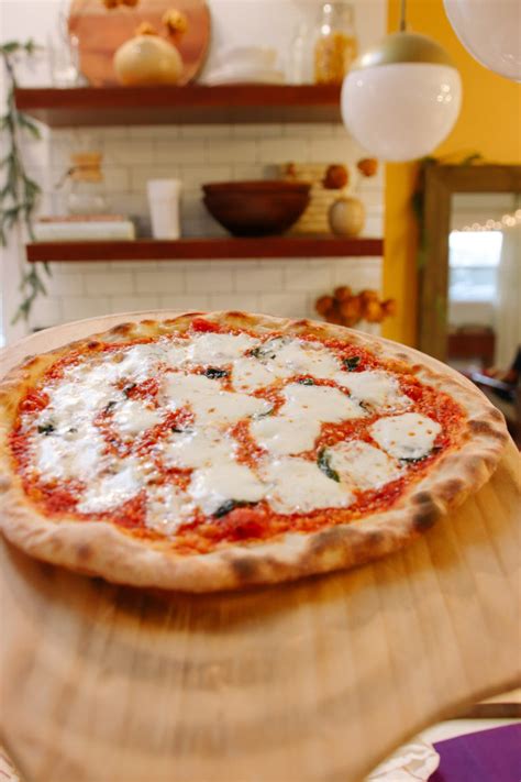 Home Oven Neapolitan Style Pizza Recipe