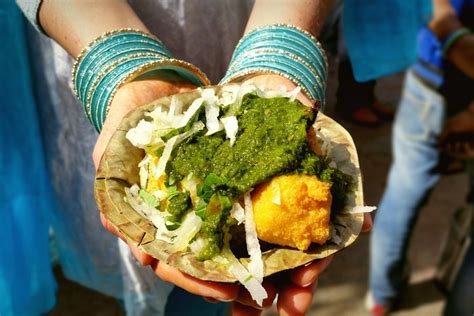 Delightfully Tasty Street Food In Kolkata Things You Must Try Guide