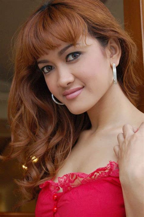 Foto Dan Gosip Artis Cantik Selebritis Artis Indonesia Berpayudara Montok