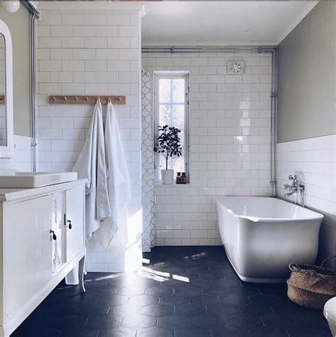 36 Beautiful Swedish Bathroom Design Ideas In 2020 Modern Country