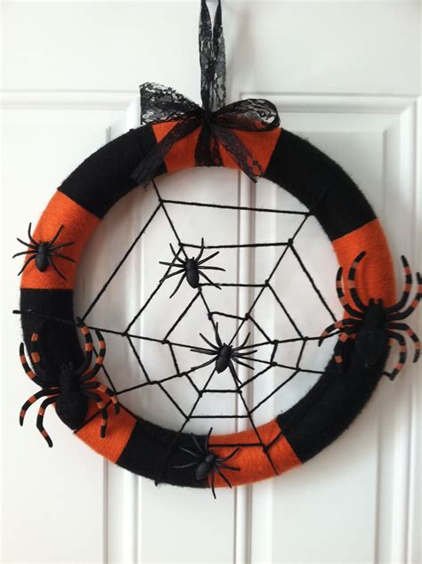 Halloween Yarn Wreath Diy Halloween Decorations