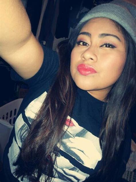latina girlfriend selfie