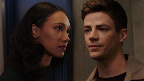 The Flash Barry And Iris Share A Tender Kiss In Emotional Season 5 Deleted Scene Exclusive