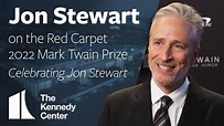 Jon Stewart | 2022 Mark Twain Prize Red Carpet - YouTube