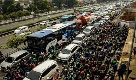 Among them are the subang, shah traffic accident in malaysia and classification to determine and. A Brief Overview Jakarta's Traffic Congestion Problem ...