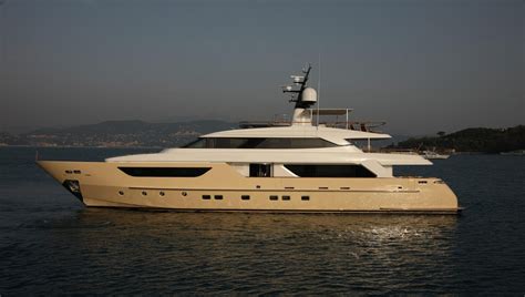 Sanlorenzo SD122 27 Lengers Yachts Luxury Yacht Dealer Europe