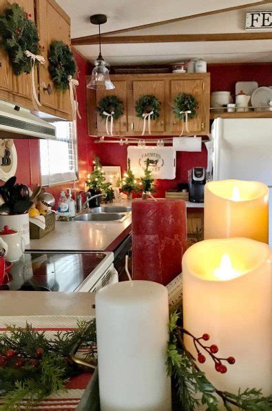50 Christmas Kitchen Decor Idea That Are Full Of Style New 2021 Page