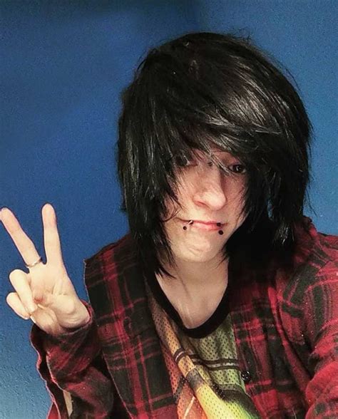 40+ Best Emo Hairstyles For Guys To Fit Your Edgy Personality