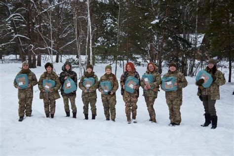 pregnant ukrainian soldiers are requesting special uniforms to fit their growing bellies as they