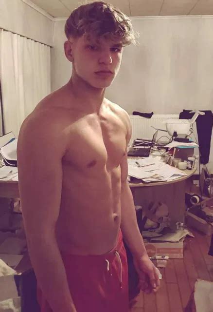 Shirtless Male Muscular College Frat Jock Blond Hunk Beefcake Photo X B Picclick Uk