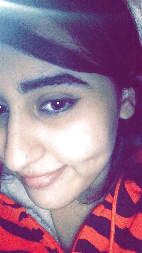 Saudi Arab Girl Selfie Boobs Photo